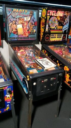 Party Animal Pinball Machine Bally