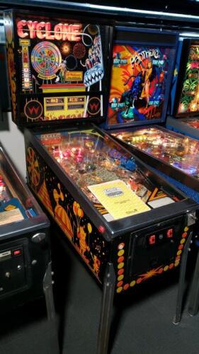 Cyclone Pinball Machine Williams