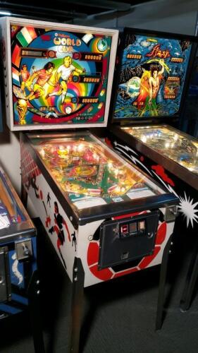 World Cup Pinball Machine Williams SS