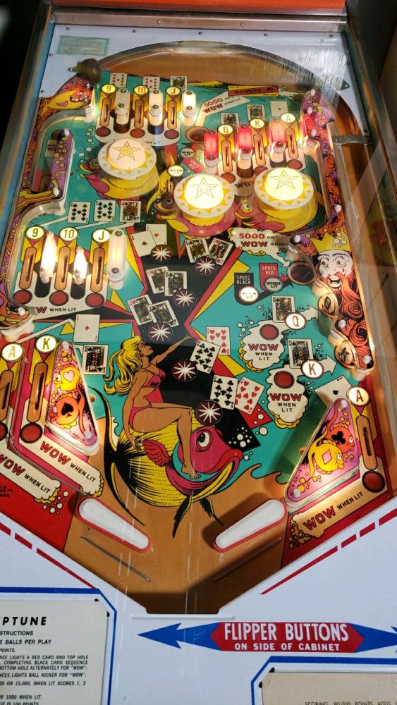 Neptune Pinball Machine Gottlieb EM - 4