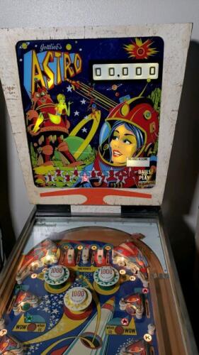 Astro Pinball Machine Gottlieb EM
