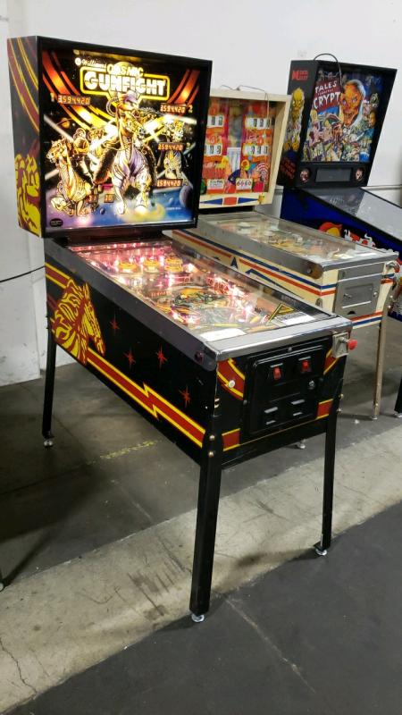 Cosmic Gunfight Pinball Machine Rare Williams 1982