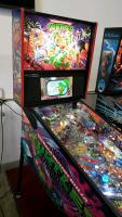 Teenage Mutant Ninja Turtles Premium Edition Pinball Machine - 2