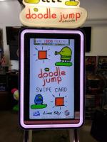 DOODLE JUMP DELUXE LCD TICKET REDEMPTION GAME - 4