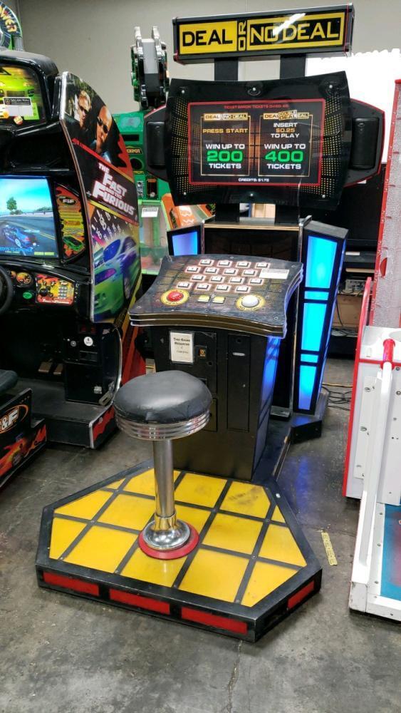 Deal Arcade DEAL OR NO DEAL DELUXE ARCADE GAME ICE