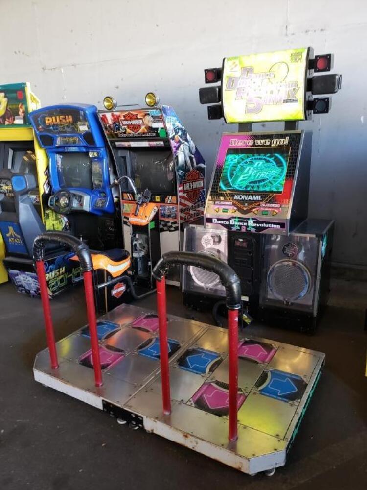 DDR 8TH MIX EXTREME DANCE ARCADE GAME KONAMI