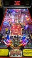 AC/DC LUCI Pinball Machine Stern Premium Title!! 2013 - 8