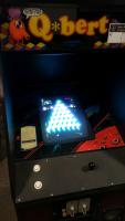 Q-BERT UPRIGHT CLASSIC ARCADE GAME GOTTLIEB - 4