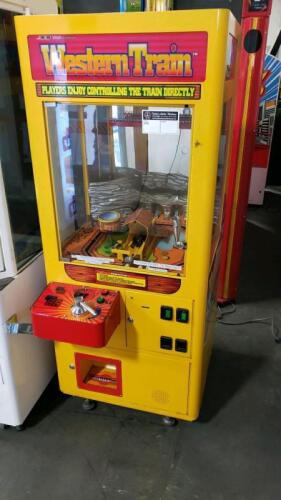 WESTERN TRAIN NOVELTY PRIZE VENDING MACHINE