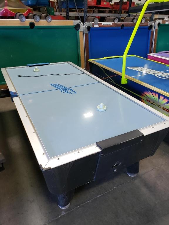 AIR HOCKEY DYNAMO PHOTON COIN OPERATED TABLE