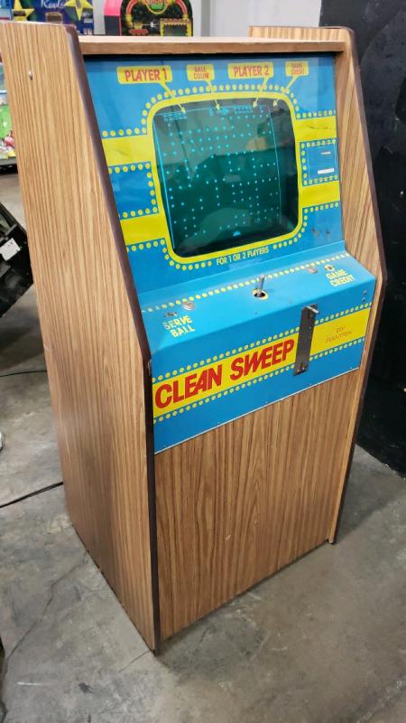 CLEAN SWEEP by RAMTEK CLASSIC ARCADE GAME B/W MONITOR