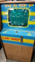 CLEAN SWEEP by RAMTEK CLASSIC ARCADE GAME B/W MONITOR - 3