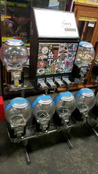 BULK VENDING COMBO CAPSULE STICKER GLOBE HEAD RACK #1