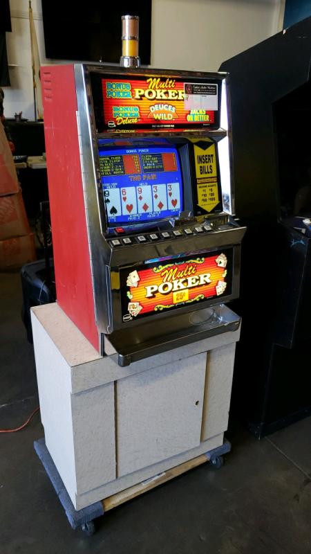 ANTIQUE IGT MULTI POKER VIDEO SLOT MACHINE ANTIQUE W/ STAND