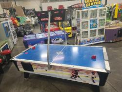 AIR HOCKEY ARENA HOCKEY W/ OVERHEAD SCORING COIN OP