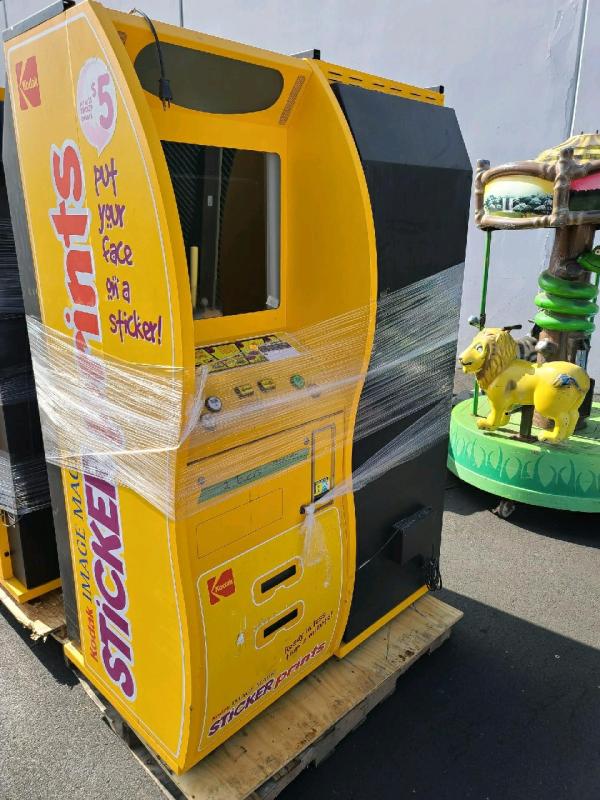 KODAK IMAGE MAGIC STICKER PRINT PHOTO KIOSK