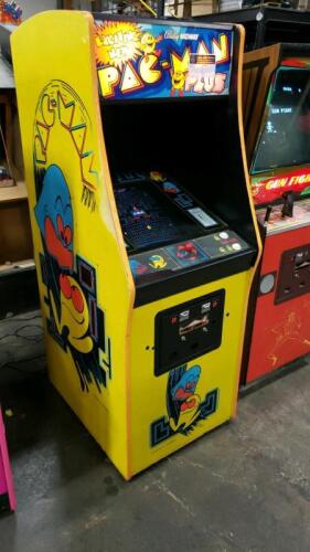 PAC-MAN PLUS CLASSIC ARCADE GAME BALLY MIDWAY