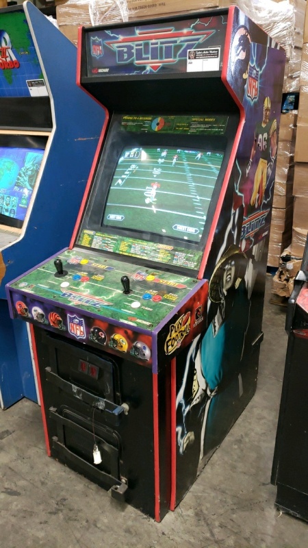 BLITZ FOOTBALL UPRIGHT 2 PLAYER ARCADE GAME MIDWAY #2