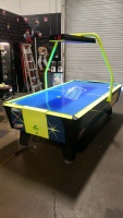 AIR HOCKEY DYNAMO HOT FLASH W/ OVERHEAD SCORING - 4