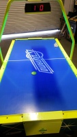 AIR HOCKEY DYNAMO HOT FLASH W/ OVERHEAD SCORING - 5