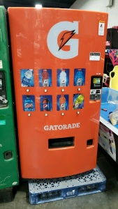 DIXIE NARCO GATORADE BOTTLE VENDOR MACHINE