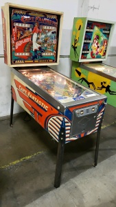 CAPTAIN FANTASTIC PINBALL MACHINE BALLY CLASSIC 1976