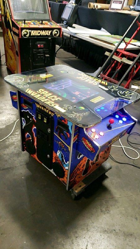 60 IN 1 MULTICADE COCKTAIL TABLE ARCADE GAME LCD W/ SPACE INVADERS GRAPHICS L@@K!!!