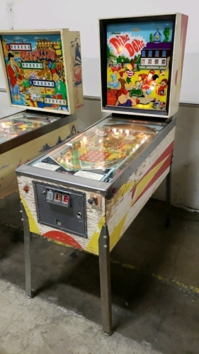 DING DONG CLASSIC PINBALL MACHINE WILLIAMS 1968