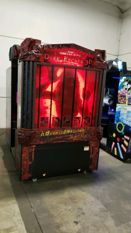 DARK ESCAPE 3D DELUXE ENVIRONMENTAL SITDOWN NAMCO ARCADE GAME