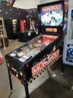 MONOPOLY PINBALL MACHINE STERN INC. - 5