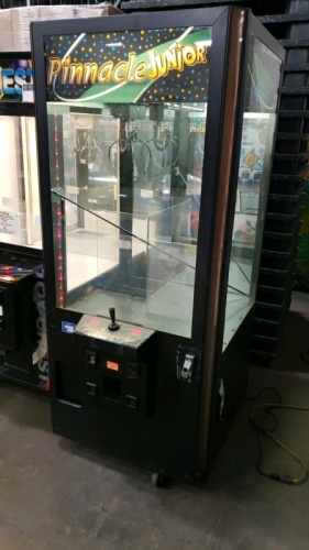 30" PINNACLE JR PLUSH CRANE MACHINE ICE