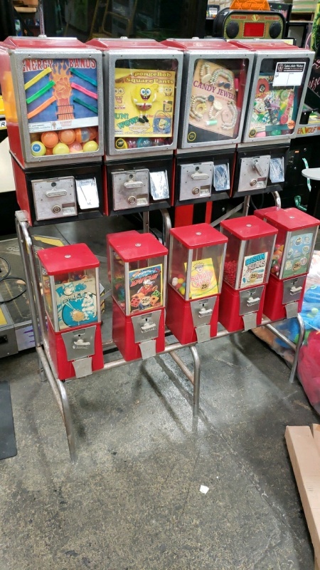 9 HEAD CAPSULE CANDY BULK VENDING RACK