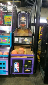 NBA HOOPS BASKETBALL SPORTS REDEMPTION ARCADE GAME
