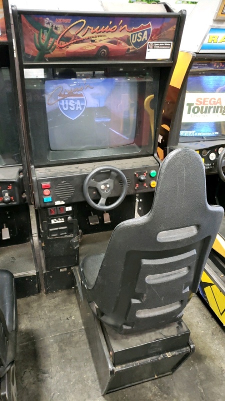 CRUISIN USA SITDOWN DRIVER ARCADE GAME