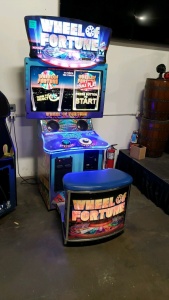 WHEEL OF FORTUNE DELUXE RAW THRILLS REDEMPTION ARCADE GAME VERY NICE!!L@@K!!