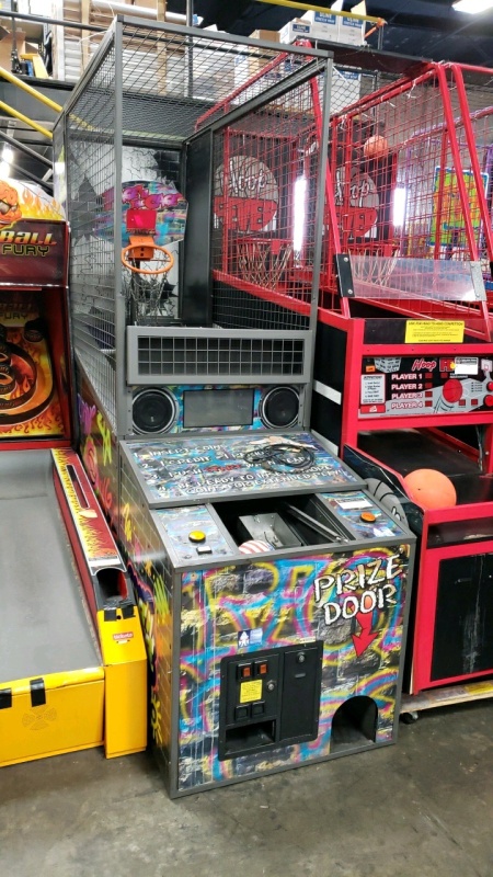 RAGE IN THE CAGE BASKETBALL SHOOTER ARCADE GAME