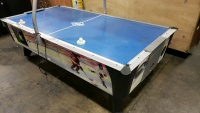 AIR HOCKEY DYNAMO ARENA W/ OVERHEAD SCORING COIN OP - 2