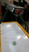 AIR HOCKEY FAST TRACK MINI SIZE COIN OP - 3