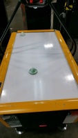 AIR HOCKEY FAST TRACK MINI SIZE COIN OP - 4
