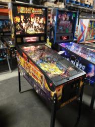 PIRATES OF THE CARIBBEAN PINBALL MACHINE STERN