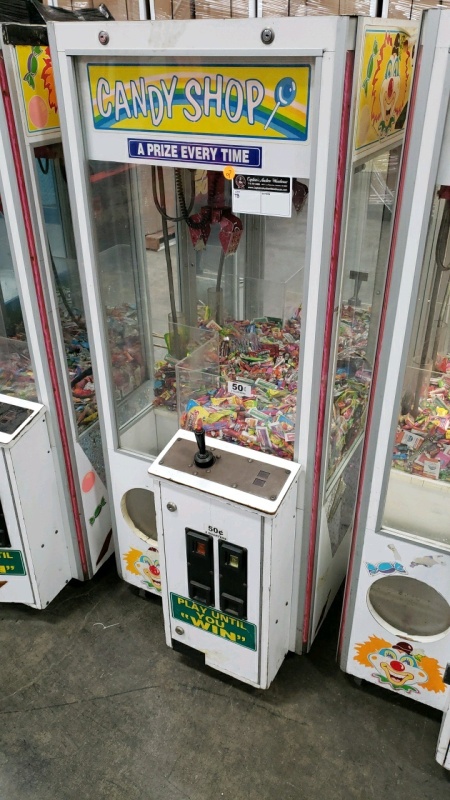 CANDY SHOPPE CLAW CRANE MACHINE #2