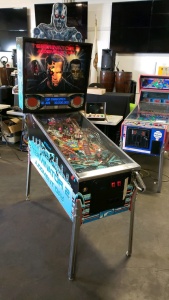 TERMINATOR 2 PINBALL MACHINE WILLIAMS