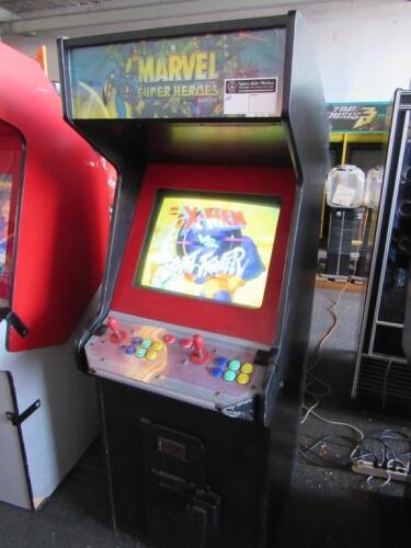 X-MEN VS. STREETFIGHTER CAPCOM ARCADE GAME