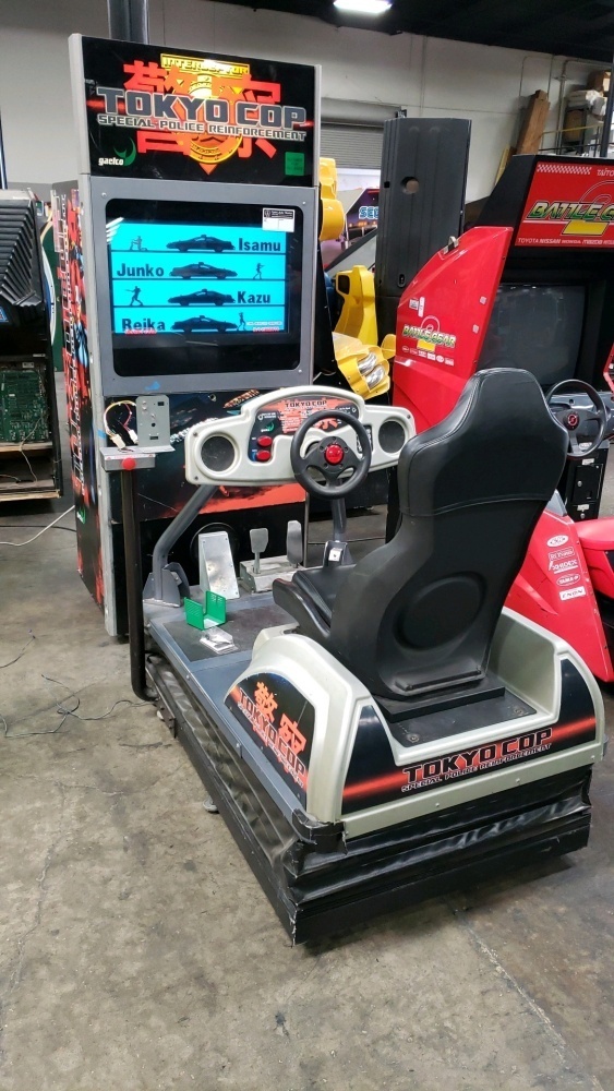 TOKYO COP DELUXE MOTION DRIVER ARCADE GAME W/ LCD MONITOR