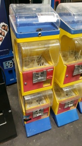 TOMY STYLE CAPSULE VENDING RACK #2