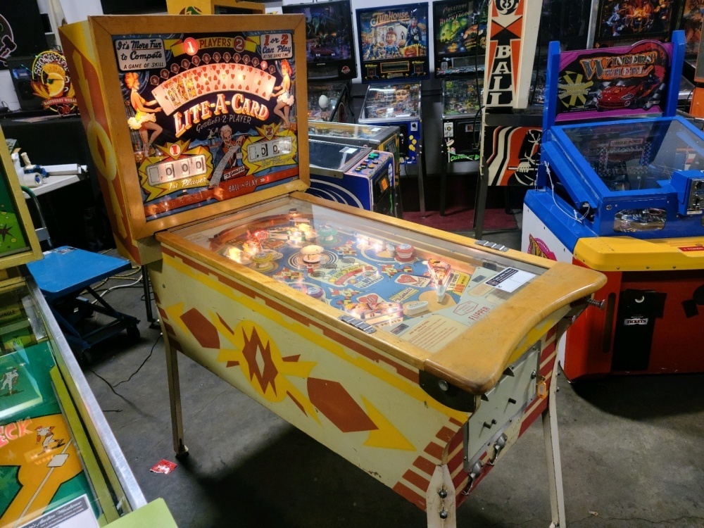 LITE-A-CARD CLASSIC VINTAGE WOOD RAIL PINBALL MACHINE