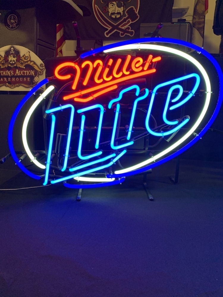 1 LOT- MILLER LITE DISTRIBUTOR NEON BAR SIGN