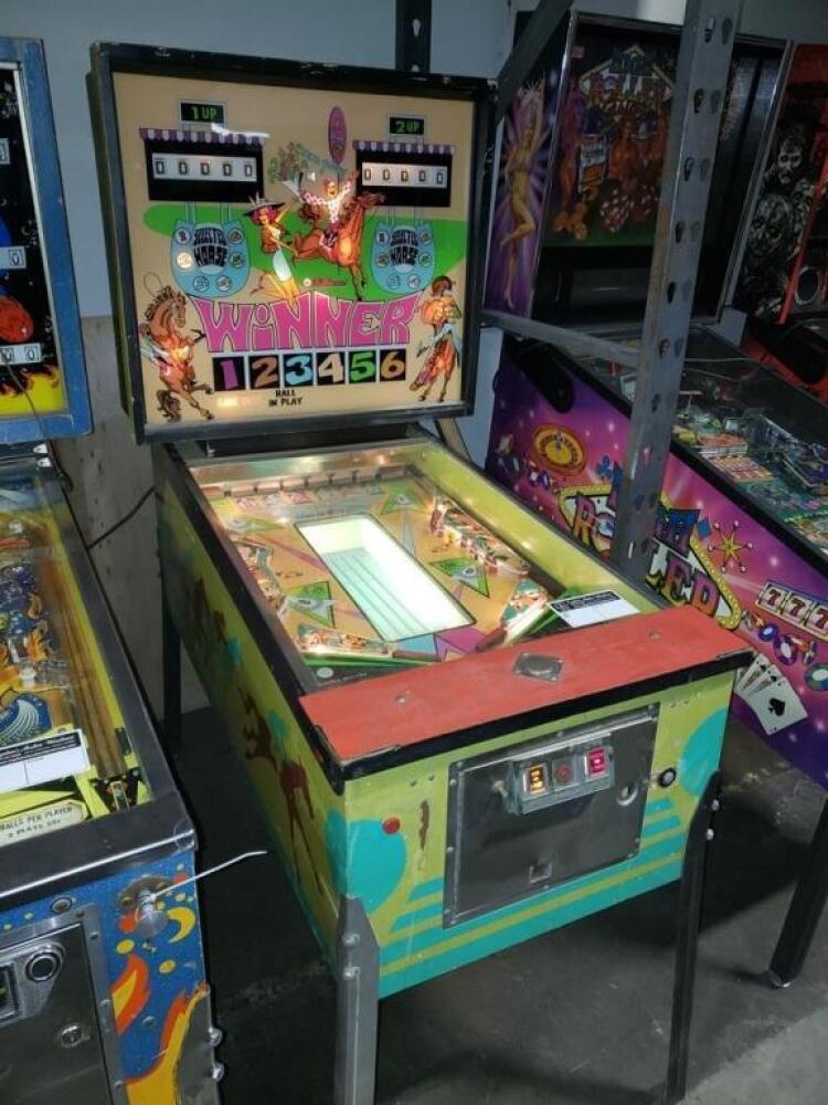 WINNER! HORSE RACE PINBALL MACHINE WILLIAMS