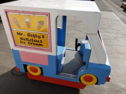 KIDDIE RIDE MR SOFTY'S ICE CREAM TRUCK