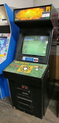 GOLDEN TEE 2K GOLF ARCADE GAME